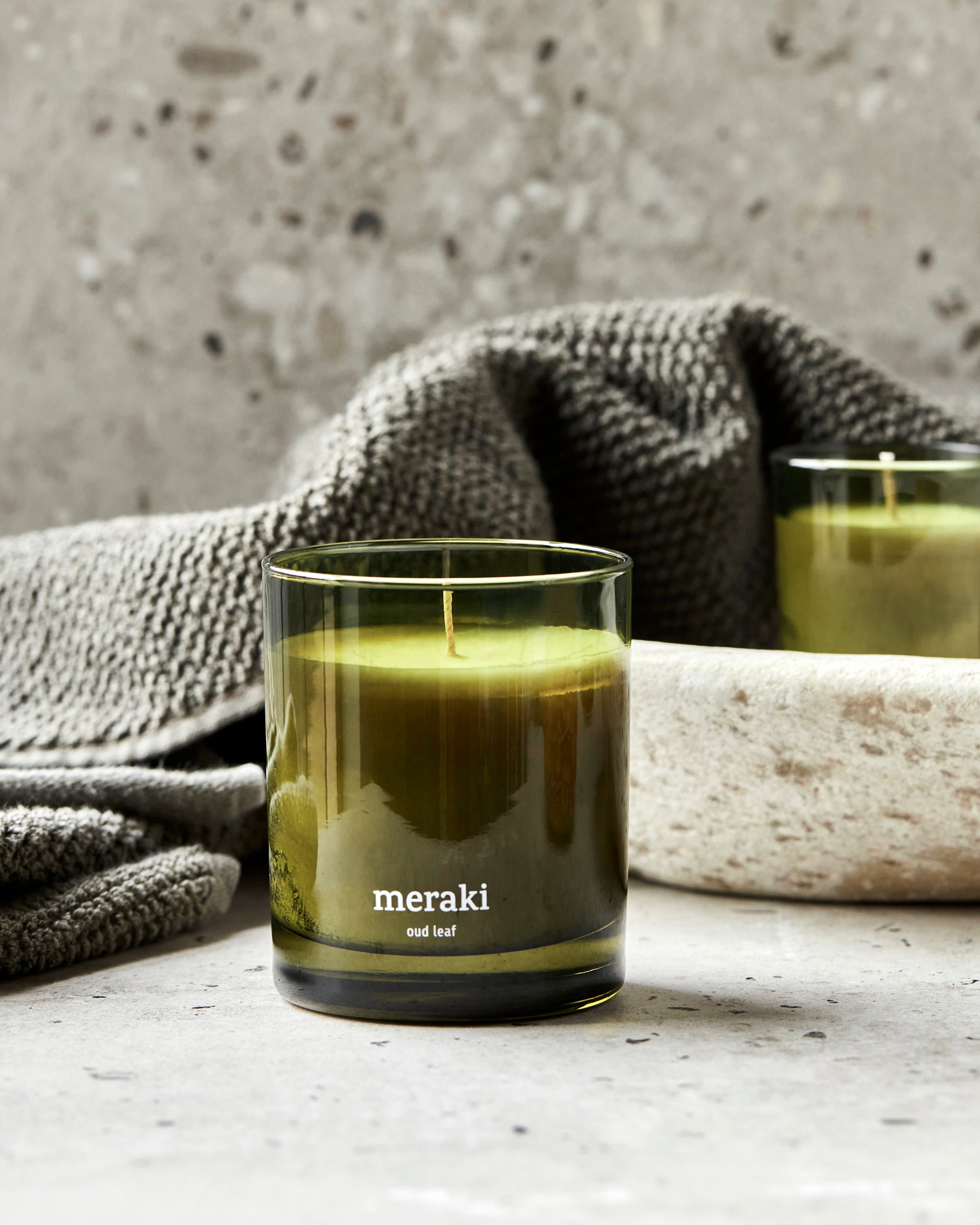 Oud leaf Scented candle